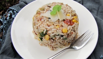Rýže s tuňákem, zeleninou a Šmakounem